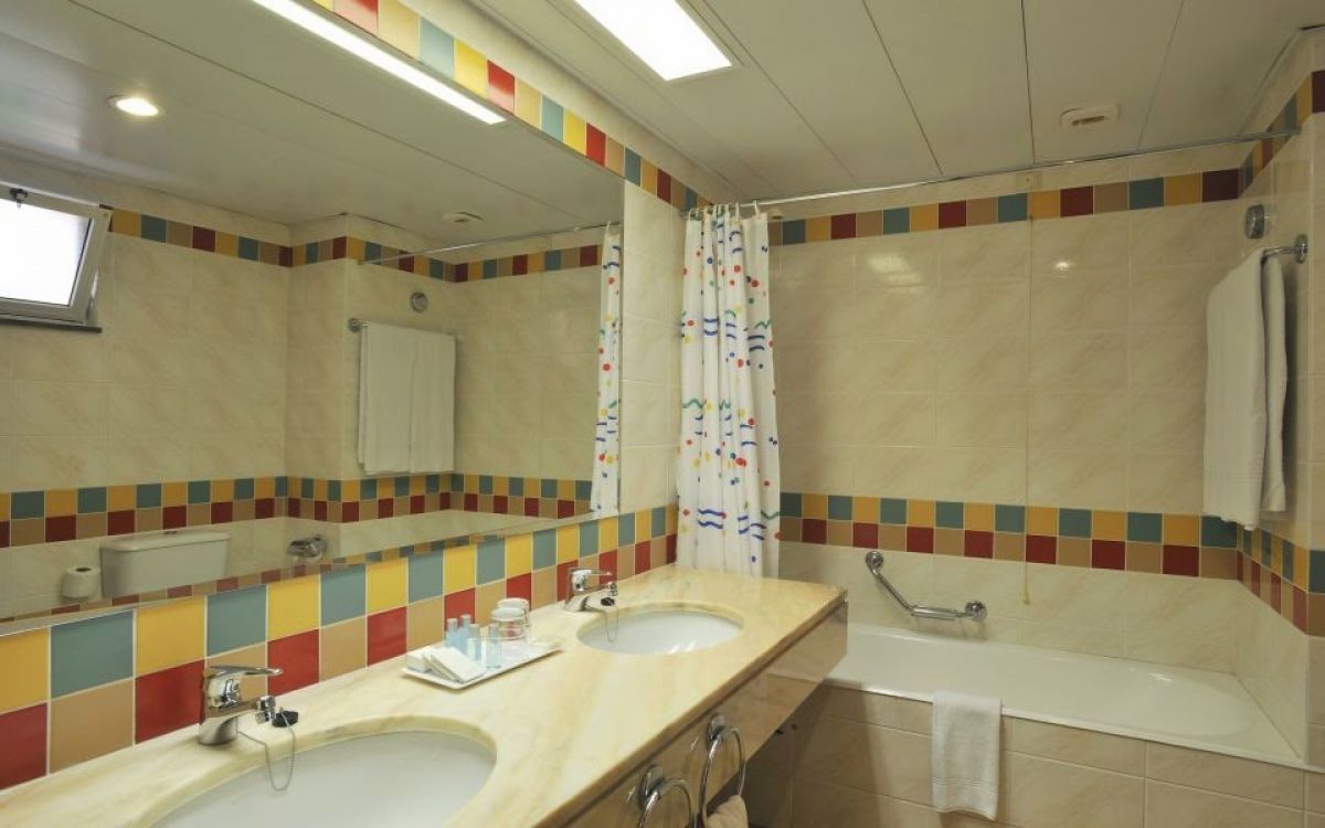 imagini hotel PESTANA BAY